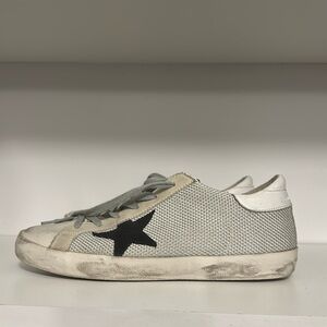 Golden Goose Super-Star Low Top Sneaker (Women) worn once look brand new!